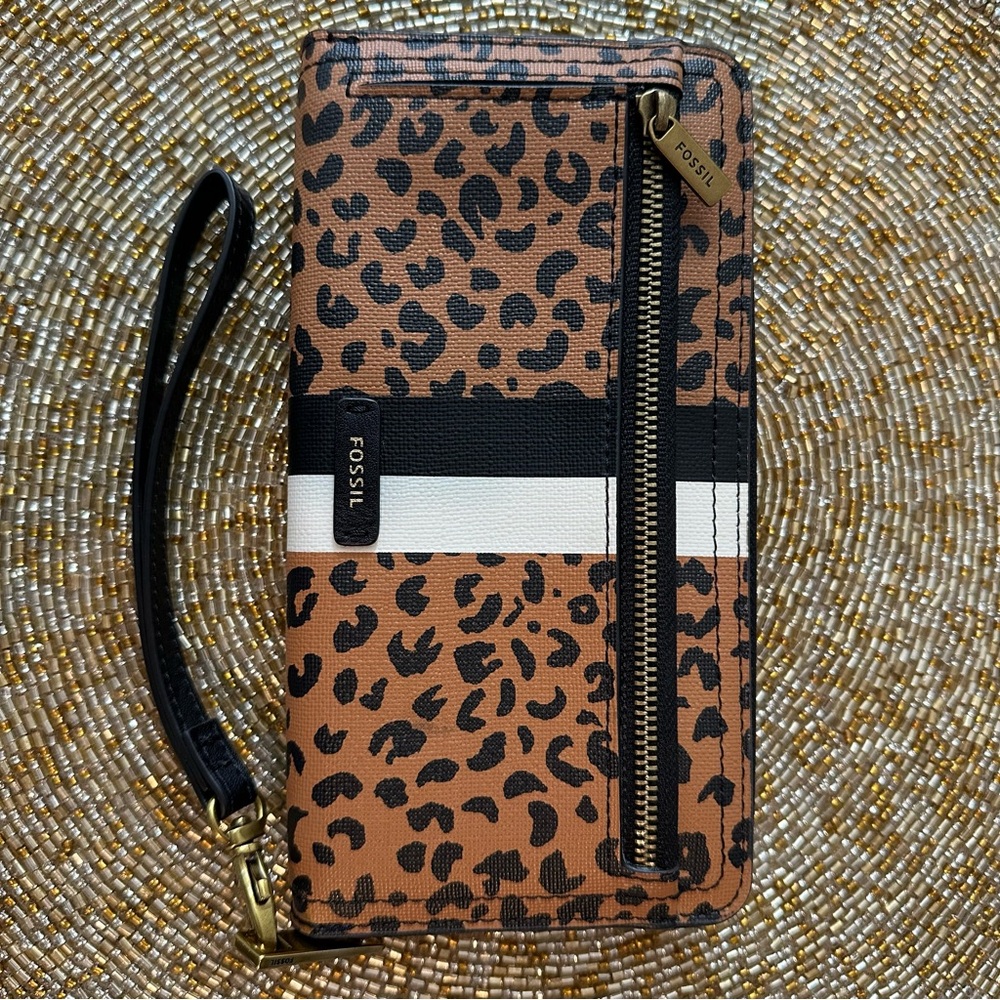 Fossil Leopard Print Wristlet Wallet - Brown and Black